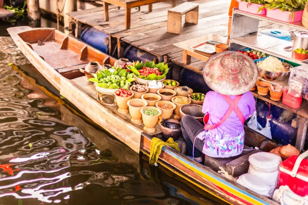 Floating market web